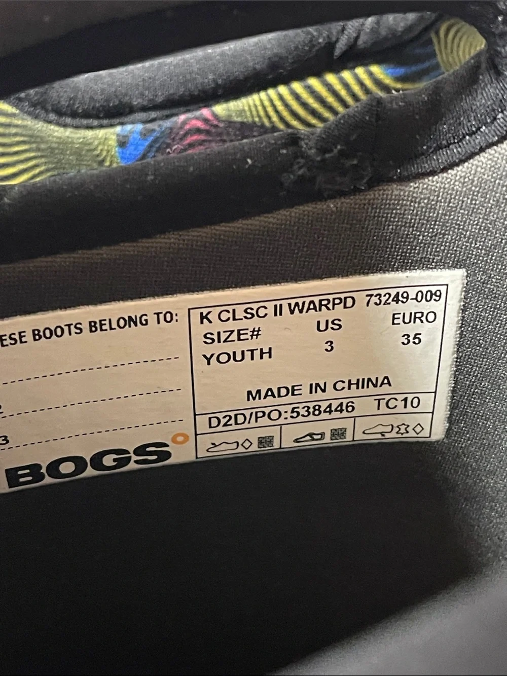 Bogs Black Kids Classic II Rain Boots with Multicolor Warped Design size 3
